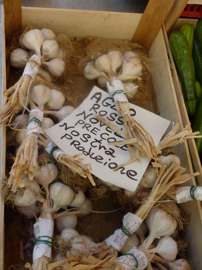 garlic market  regional foods walking tours